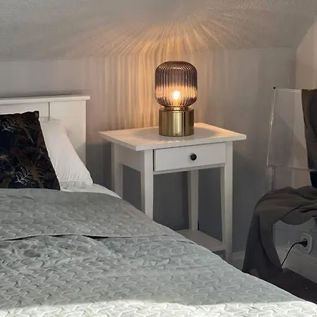 Apartment Geschmackvolle 65qm In Nrw *