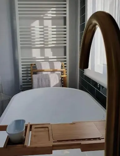 아파트 Geschmackvolle 65qm In Nrw 졸링겐