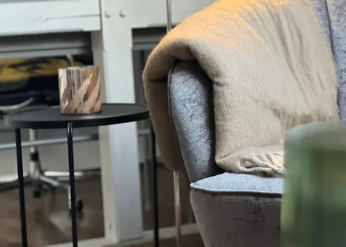 Geschmackvolle 65qm In Nrw 아파트 졸링겐