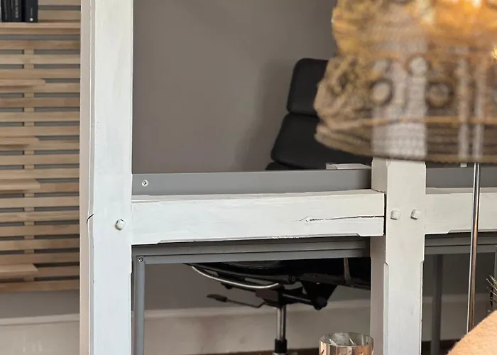 Geschmackvolle 65qm In Nrw 아파트 졸링겐